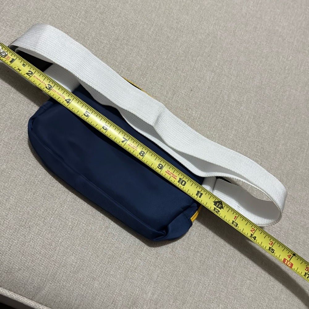 Free With $25 Purchase-Milwaukee Brewers Waist Bag/Fanny Pack-Unisex - Picture 13 of 13